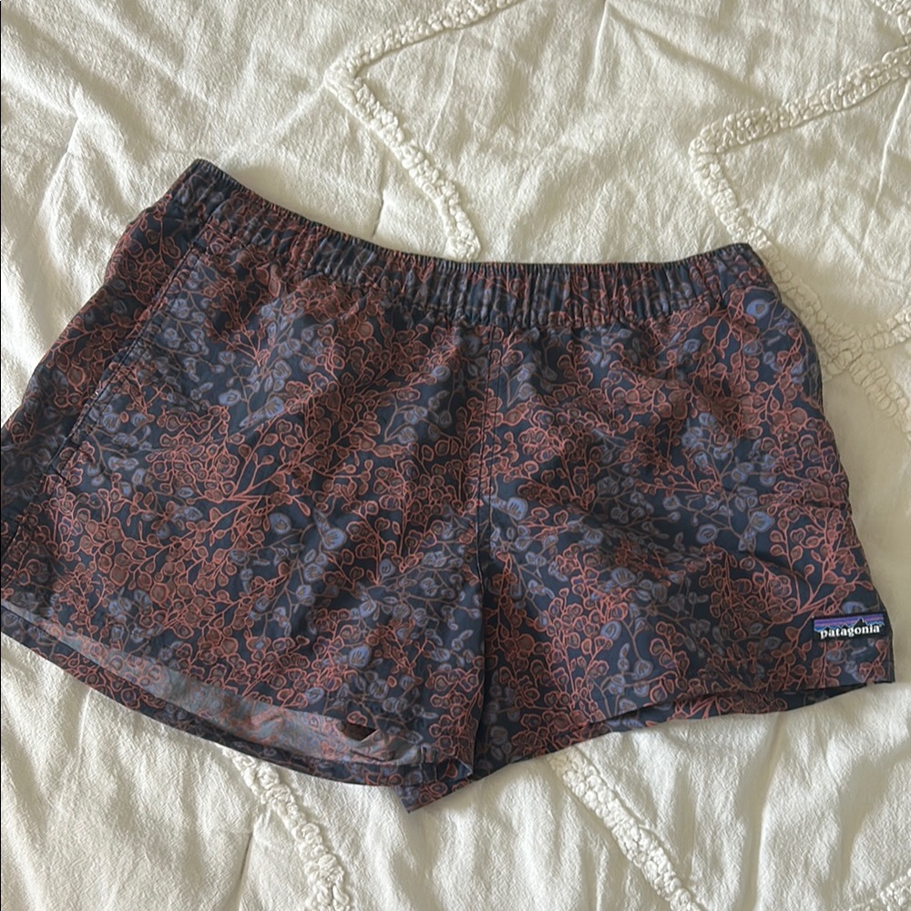 Patagonia barely baggies shorts 2.5 inch